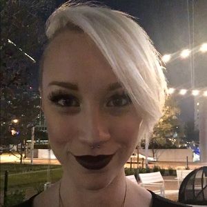 Meet your Posher, Allyson